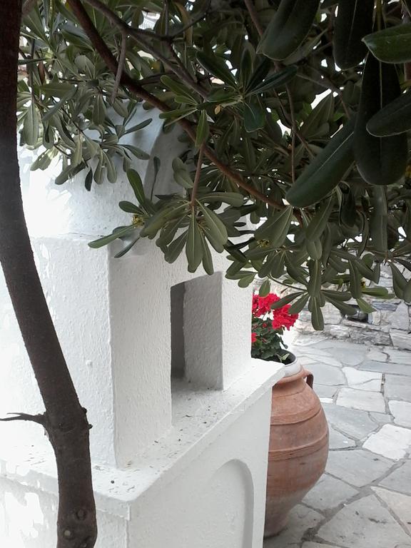 Morfeas Hotel